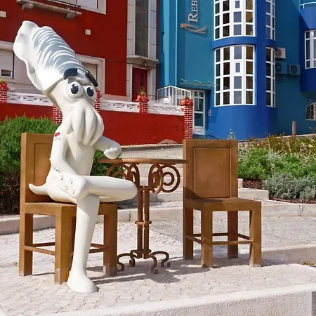 Gertrudes-central-estacionamento E Wifi Gratuito Apartment Setubal