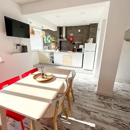 Apartamento Gertrudes-central-estacionamento E Wifi Gratuito