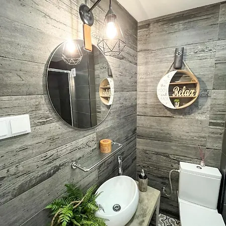 Apartment Gertrudes-central-estacionamento E Wifi Gratuito Setubal