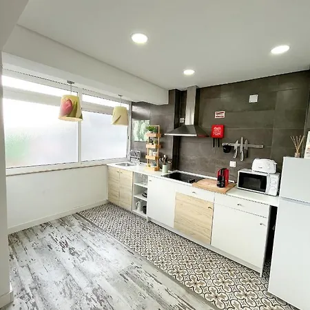 Gertrudes-central-estacionamento E Wifi Gratuito Apartamento *